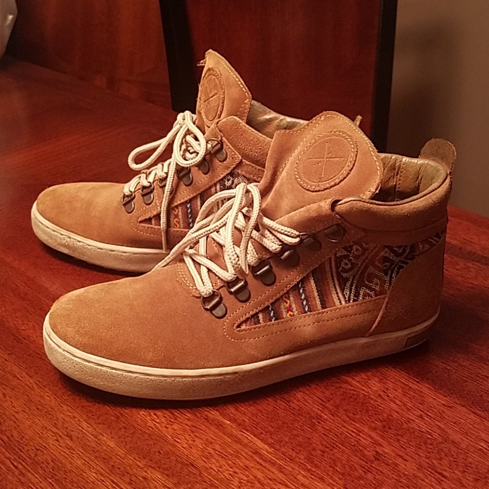 Inkkas camping boots, size 9